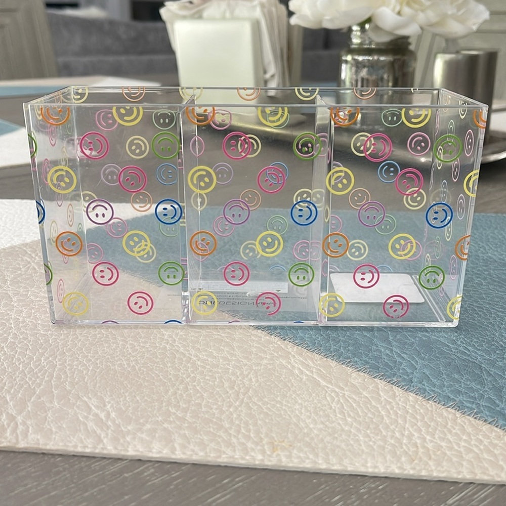 Smiley Face acrylic Pen/Pencil/makeup brush Holder - Picture 4 of 8